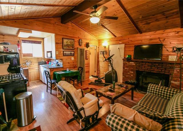Property at 487 Imperial Ave, Sugarloaf, CA 92386, 2 beds, 1 bath
