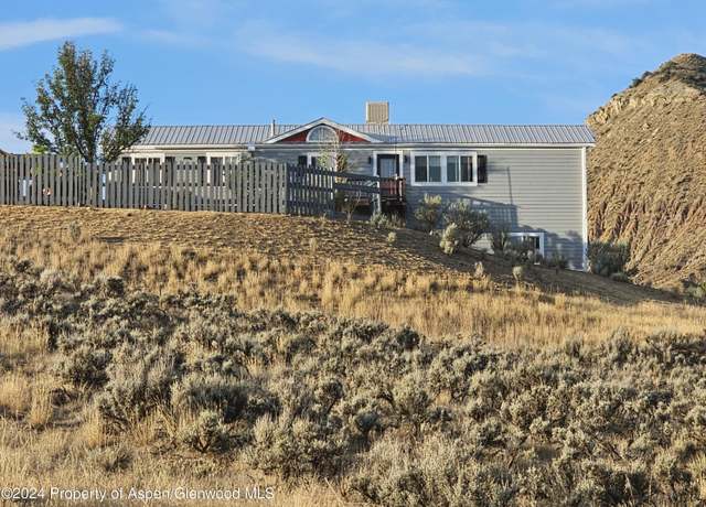 Property at 680 Mineota Dr, Silt, CO 81652, 5 beds, 3 baths