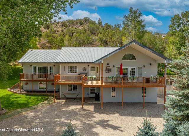 Property at 285 County Road 261, Silt, CO 81652, 4 beds, 3 baths