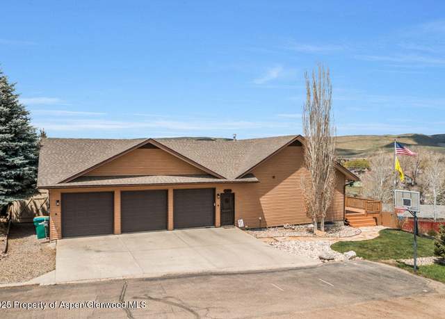 Property at 268 Harvest Dr, Hayden, CO 81639, 6 beds, 3 baths