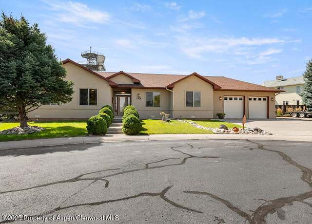 Property at 1401 E Spruce Ct, Rifle, CO 81650, 3 beds, 2 baths