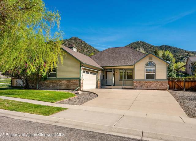Property at 440 STAGE COACH Ln, New Castle, CO 81647, 3 beds, 3 baths