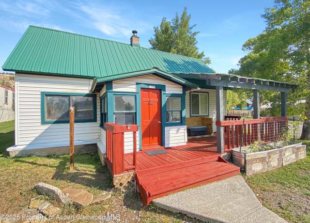 Property at 1109 Park Ave, Meeker, CO 81641, 2 beds, 1 bath