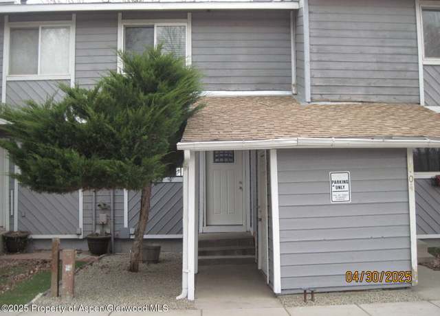 Property at 1006 E 7th St, Craig, CO 81625, 3 beds, 2 baths