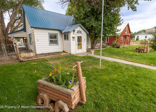 Property at 1220 Main St, Meeker, CO 81641, 2 beds, 1 bath