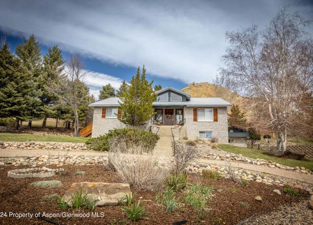 Property at 1001 Alta Ct, Craig, CO 81625, 3 beds, 3 baths