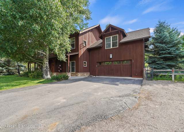 Property at 148 Laird Ln, Glenwood Springs, CO 81601, 7 beds, 3.5 baths