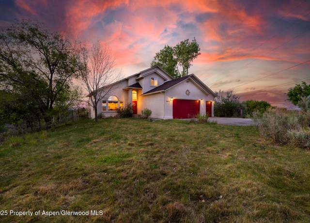 Property at 2472 Broadway, Grand Junction, CO 81507, 4 beds, 3.5 baths