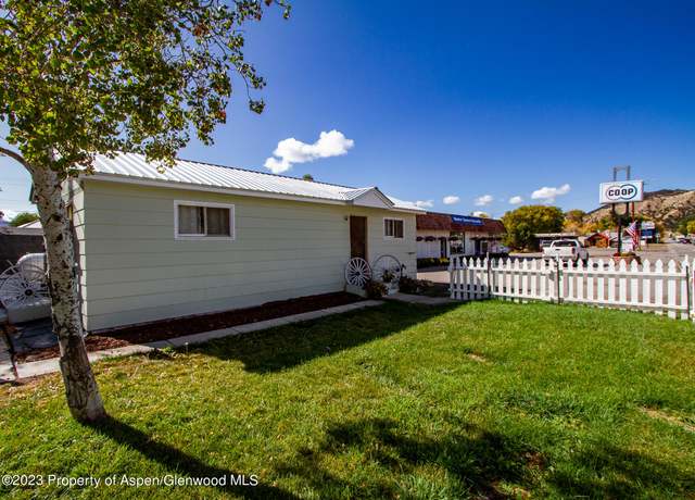 Property at 990 Market St, Meeker, CO 81641, 1 bed, 1 bath