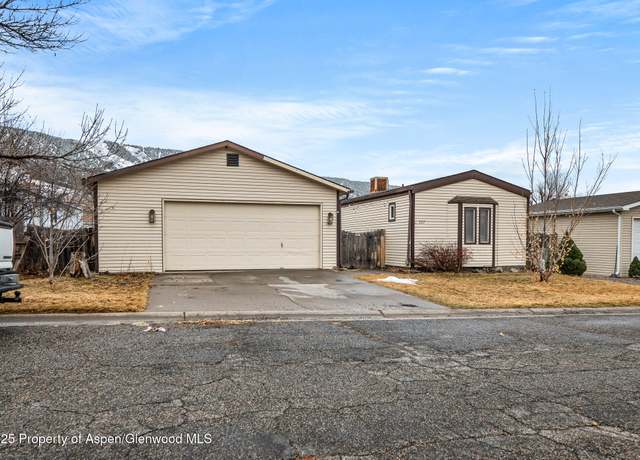Property at 227 E Tamarack Cir, Parachute, CO 81635, 3 beds, 2 baths