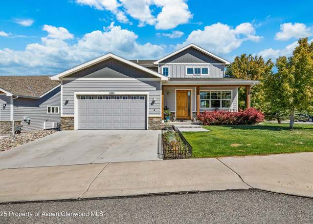 Property at 510 S Wildhorse Dr, New Castle, CO 81647, 4 beds, 2.5 baths