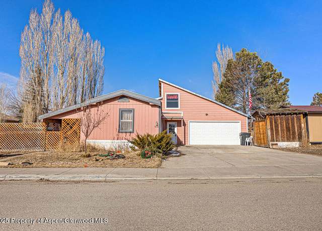 Property at 974 Aspen Ave, Craig, CO 81625, 3 beds, 2 baths