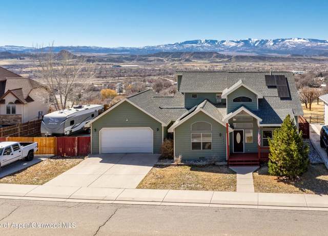 Property at 1265 Rimrock Dr, Silt, CO 81652, 3 beds, 2 baths