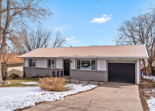 Property at 1139 Barclay St, Craig, CO 81625, 5 beds, 2 baths