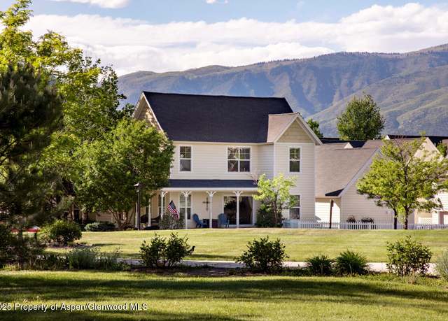 Property at 1489 Teeters Ln, Glenwood Springs, CO 81601, 4 beds, 3.5 baths
