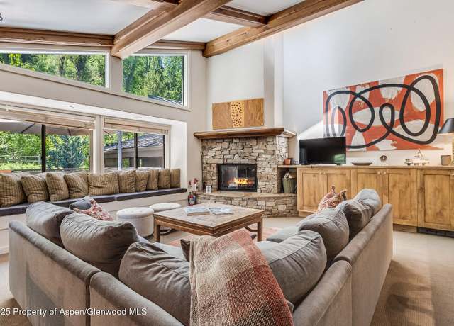 Property at 851 Ute Ave Unit B, Aspen, CO 81611, 4 beds, 4.5 baths