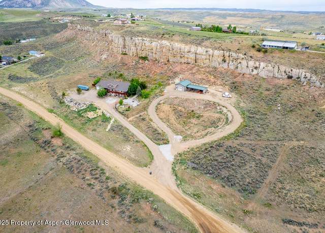 Property at 289 Lewis Ln, Craig, CO 81625, 4 beds, 3 baths