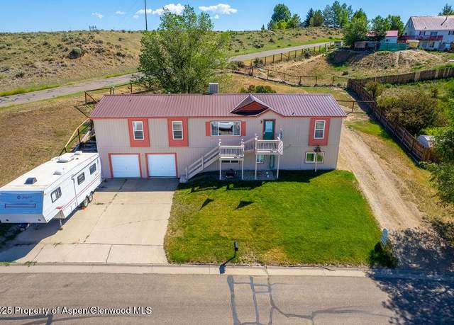 Property at 1097 Kowach Dr, Craig, CO 81625, 4 beds, 3 baths