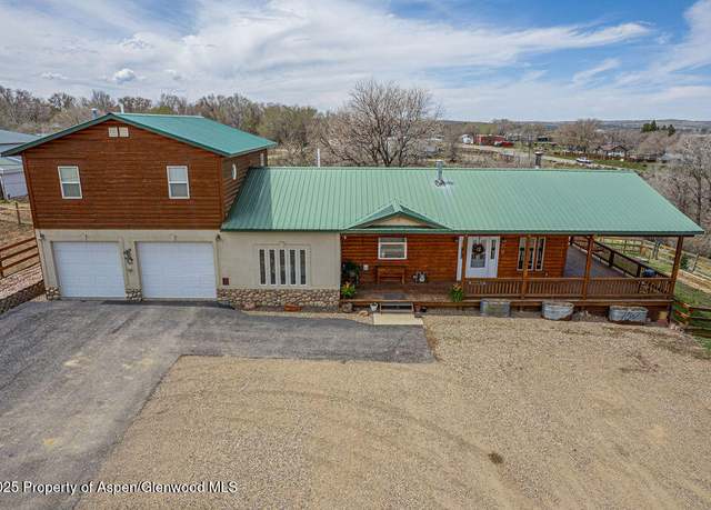 Property at 1020 Thompson Way, Craig, CO 81625, 3 beds, 2 baths