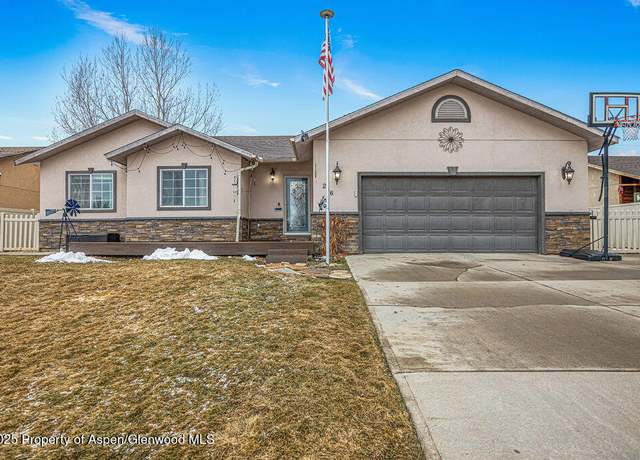 Property at 286 Bilsing St, Craig, CO 81625, 3 beds, 2 baths