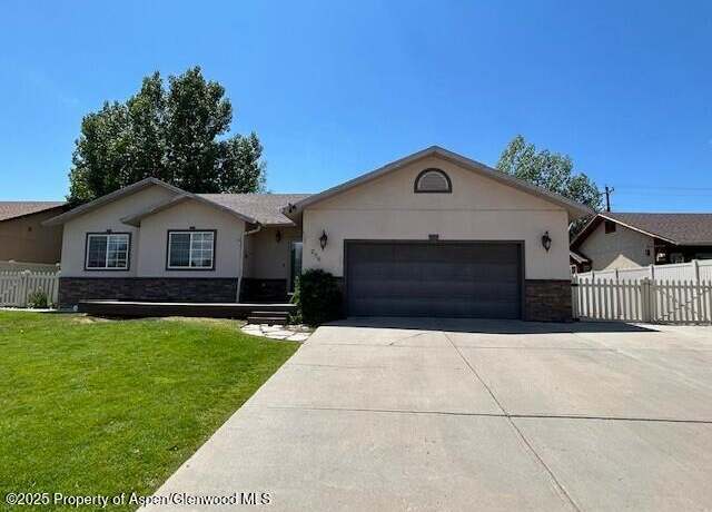 Property at 286 Bilsing St, Craig, CO 81625, 3 beds, 2 baths
