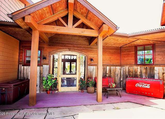 Property at 401 Wood Nymph Ln, Glenwood Springs, CO 81601, 4 beds, 3.5 baths