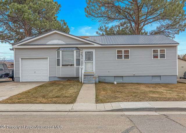 Property at 816 W 8TH Dr, Craig, CO 81625, 2 beds, 2 baths