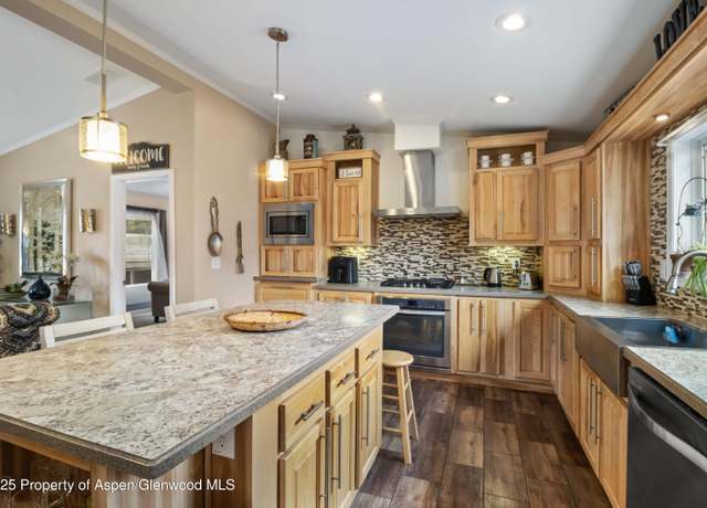 Property at 185 Estes Ln, Gypsum, CO 81637, 4 beds, 2 baths