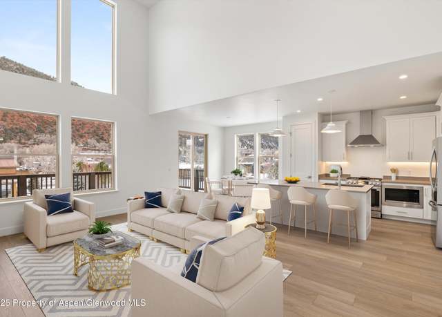 Property at 354 Blue Heron Dr, Glenwood Springs, CO 81601, 4 beds, 4 baths