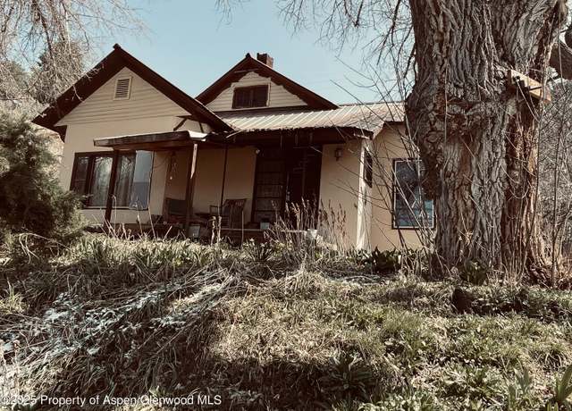 Property at 738 Lincoln Ave, Glenwood Springs, CO 81601, 3 beds, 1.5 baths