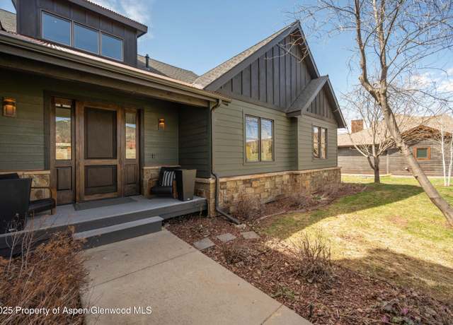 Property at 498 Red Cliff Cir, Glenwood Springs, CO 81601, 4 beds, 3.5 baths
