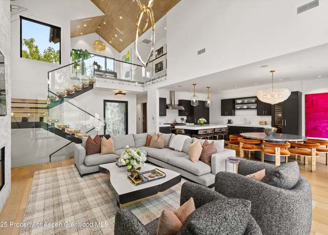 Property at 737 Cemetery Ln Unit S, Aspen, CO 81611, 5 beds, 5.5 baths