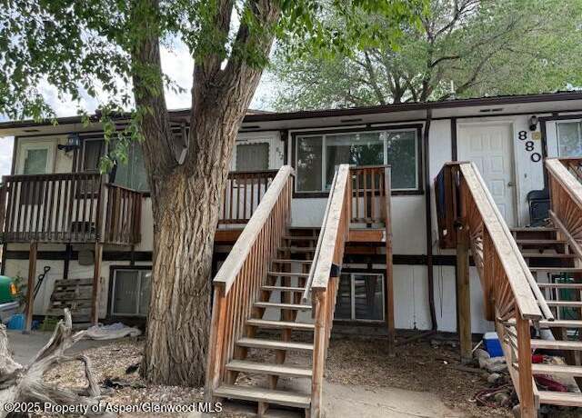 Property at 872 Russell St, Craig, CO 81625, 2 beds, 1.5 baths