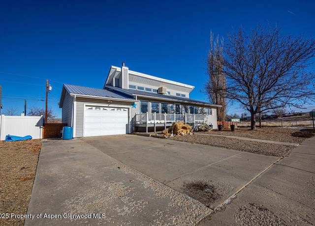Property at 298 Middle St, Rangely, CO 81648, 5 beds, 3 baths