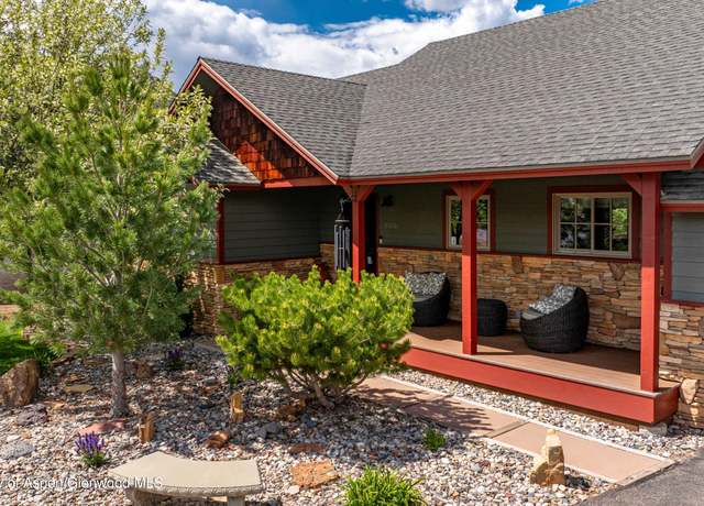 Property at 10 Laird Ln, Glenwood Springs, CO 81601, 5 beds, 3 baths