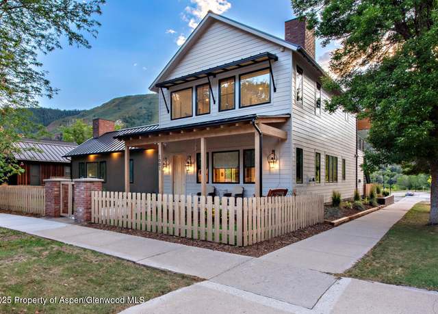Property at 1001 Pitkin Ave, Glenwood Springs, CO 81601, 6 beds, 6 baths
