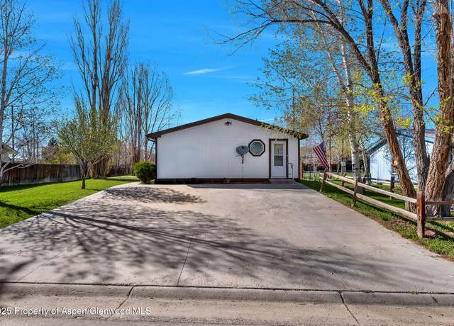 Property at 360 Woodbury Dr, Craig, CO 81625, 4 beds, 2 baths