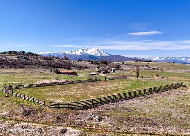 Property at 623 Fender Ln, Carbondale, CO 81623, 3 beds, 1 bath