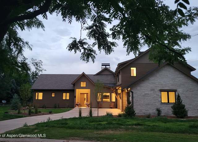 Property at 22 Heritage Ct, Carbondale, CO 81623, 4 beds, 4.5 baths