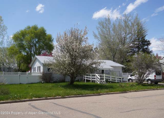 Property at 558 Steele St, Craig, CO 81625, 4 beds, 2 baths