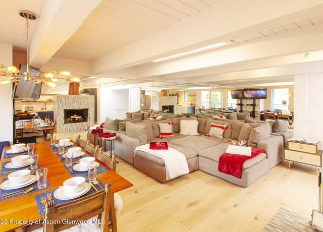 Property at 1039 E Cooper Ave Unit 16A, Aspen, CO 81611, 4 beds, 3 baths