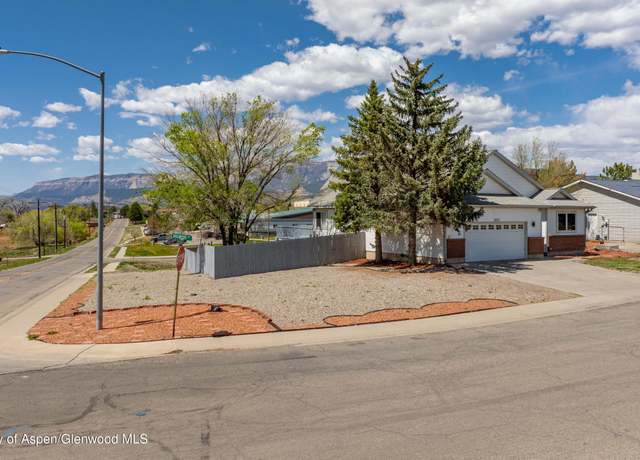 Property at 1657 Dogwood Dr, Rifle, CO 81650, 4 beds, 3 baths