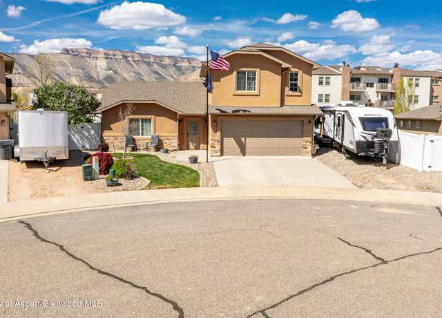 Property at 120 Harris Ln, Parachute, CO 81635, 3 beds, 2.5 baths