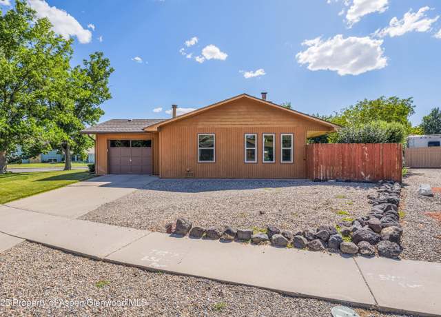Property at 2909 Pheasant Run St, Grand Junction, CO 81506, 3 beds, 2 baths