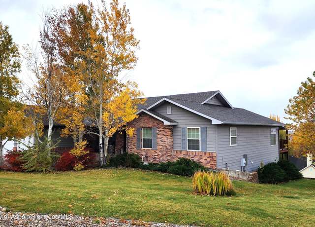 Property at 1290 Alta Vista Dr, Craig, CO 81625, 6 beds, 3.5 baths