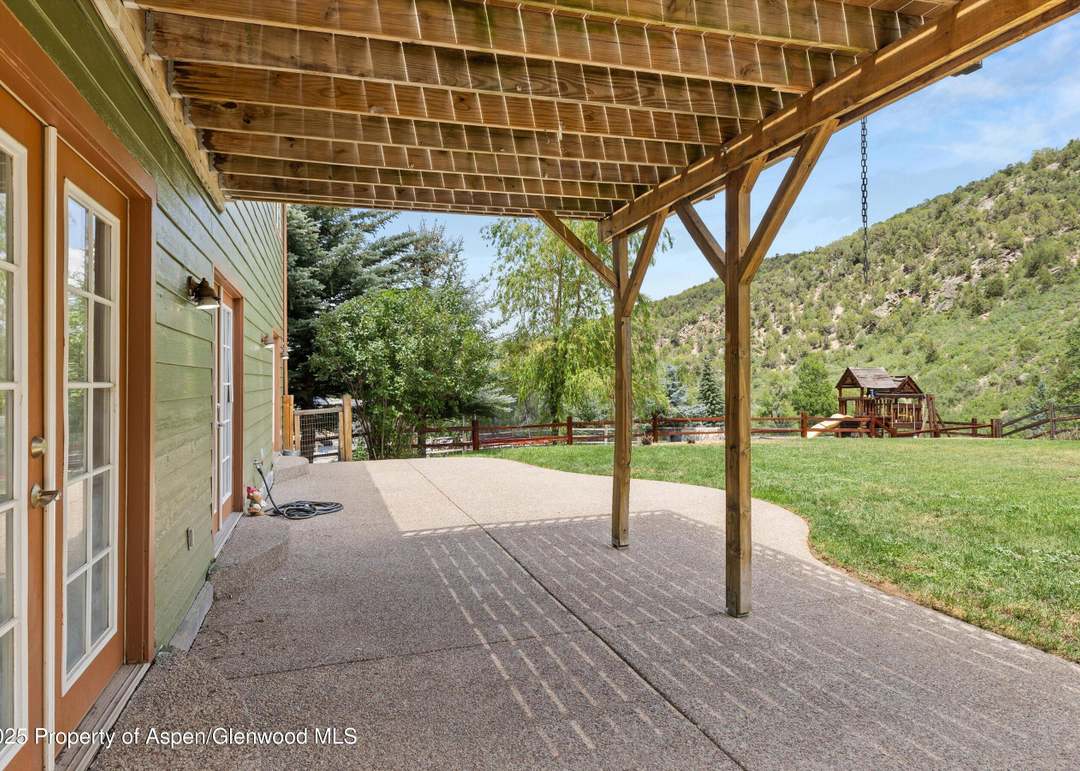 48 BEAVER Ct, Glenwood Springs, CO 81601