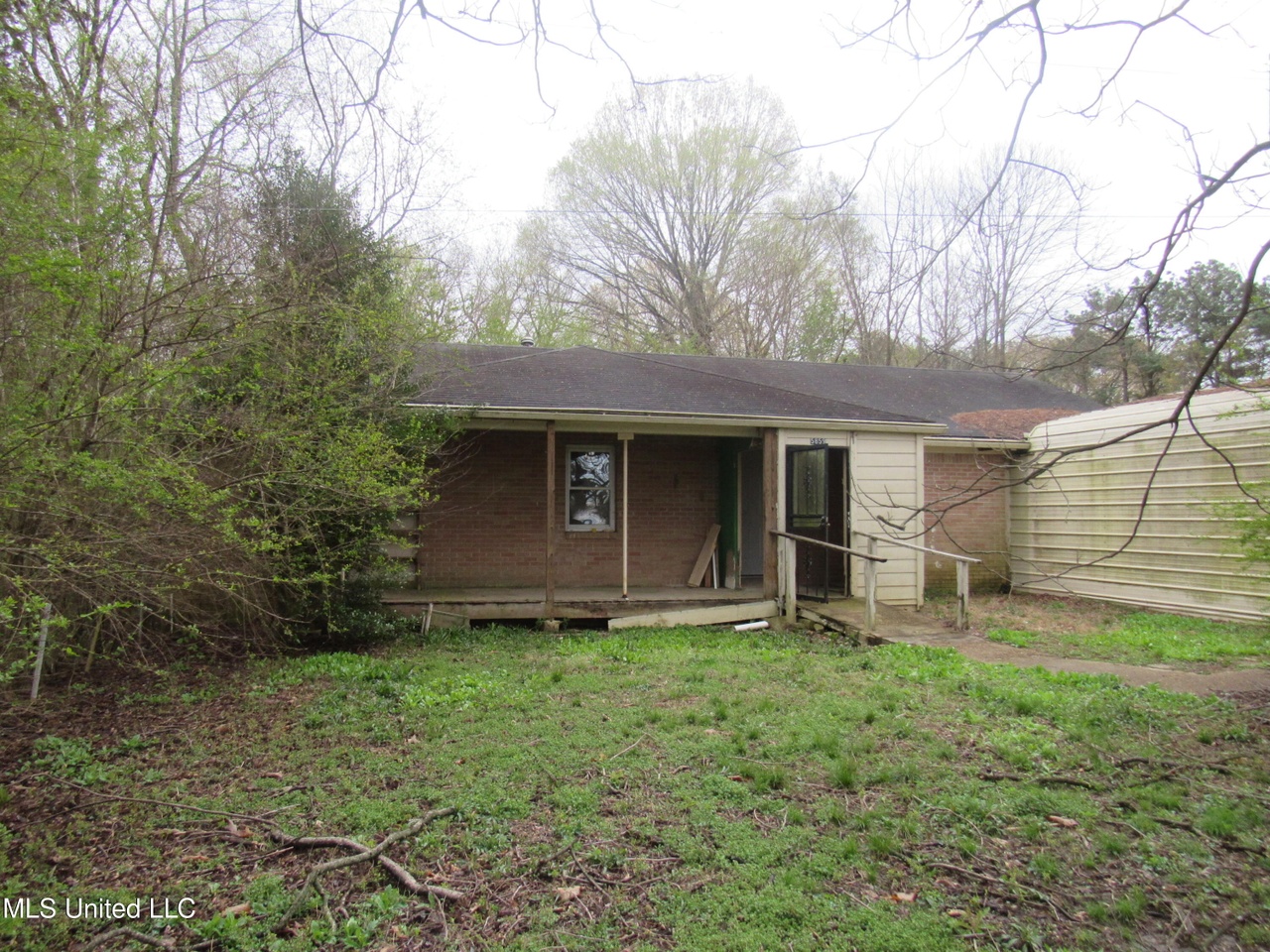 5859 Days Rd, Lake Cormorant, MS 38641 MLS 4042473 Redfin