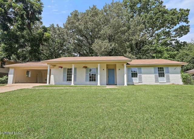 Property at 705 Pinehurst St, Clinton, MS 39056, 3 beds, 2 baths