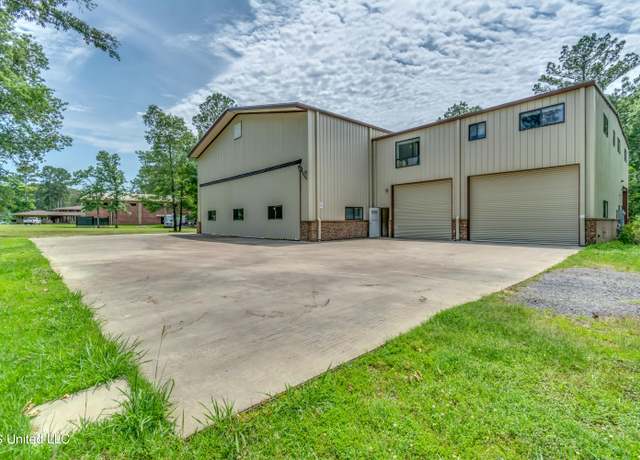 Property at 904 Northwood Cir, Brandon, MS 39047, 4 beds, 2.5 baths