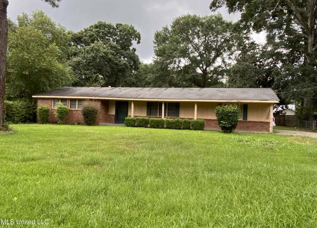 Property at 129 Catalpa Dr, Natchez, MS 39120, 2 beds, 1 bath